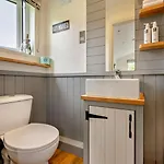 1 Bed In Penrith Oc-85531